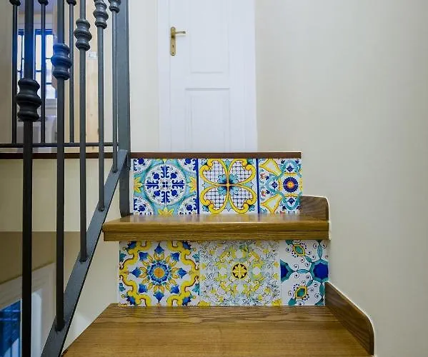 Daire Martoglio - - Katanya